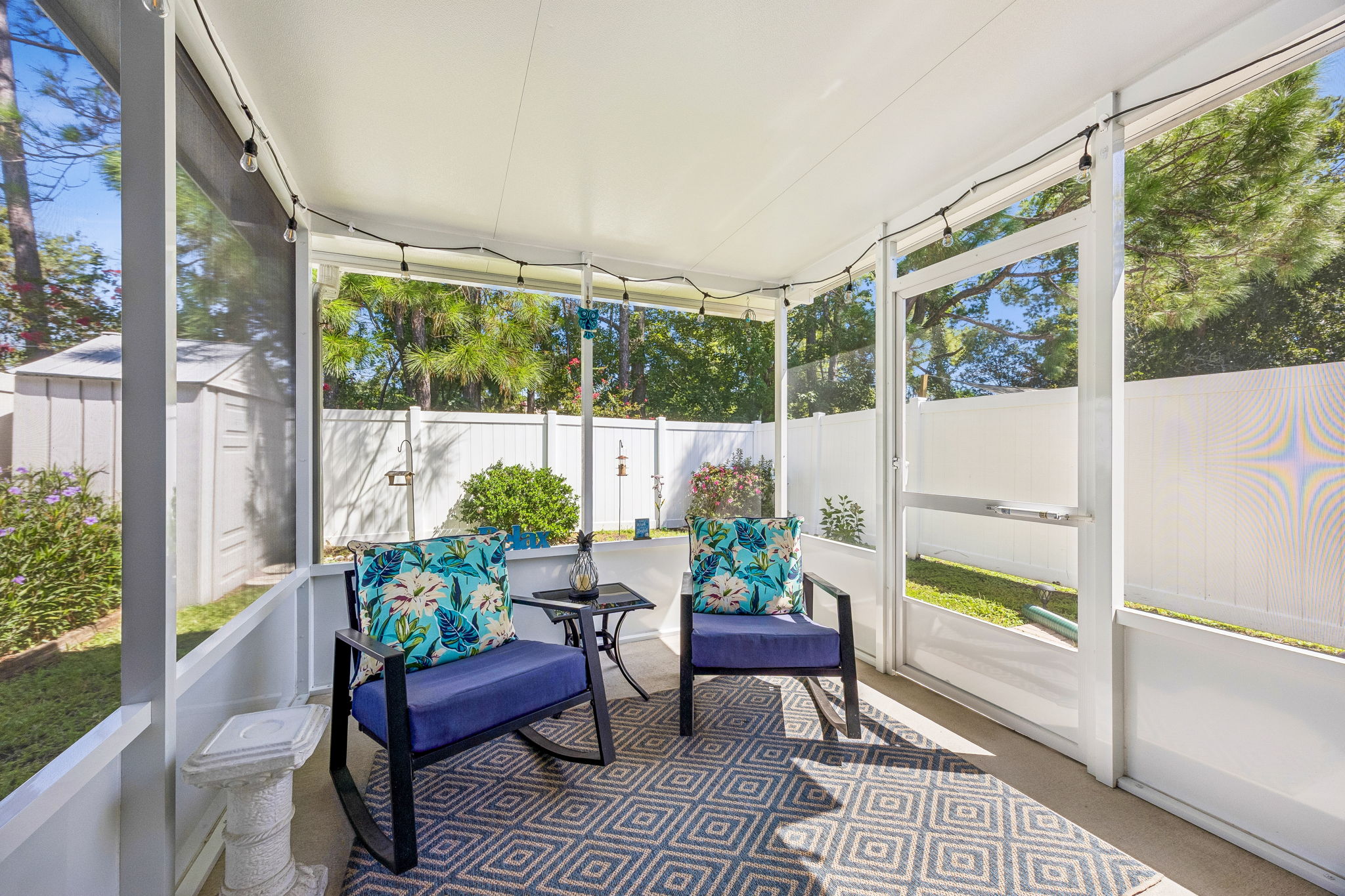 Screened-in Porch