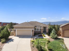 Stunning Briargate Rancher with Front Range Views!