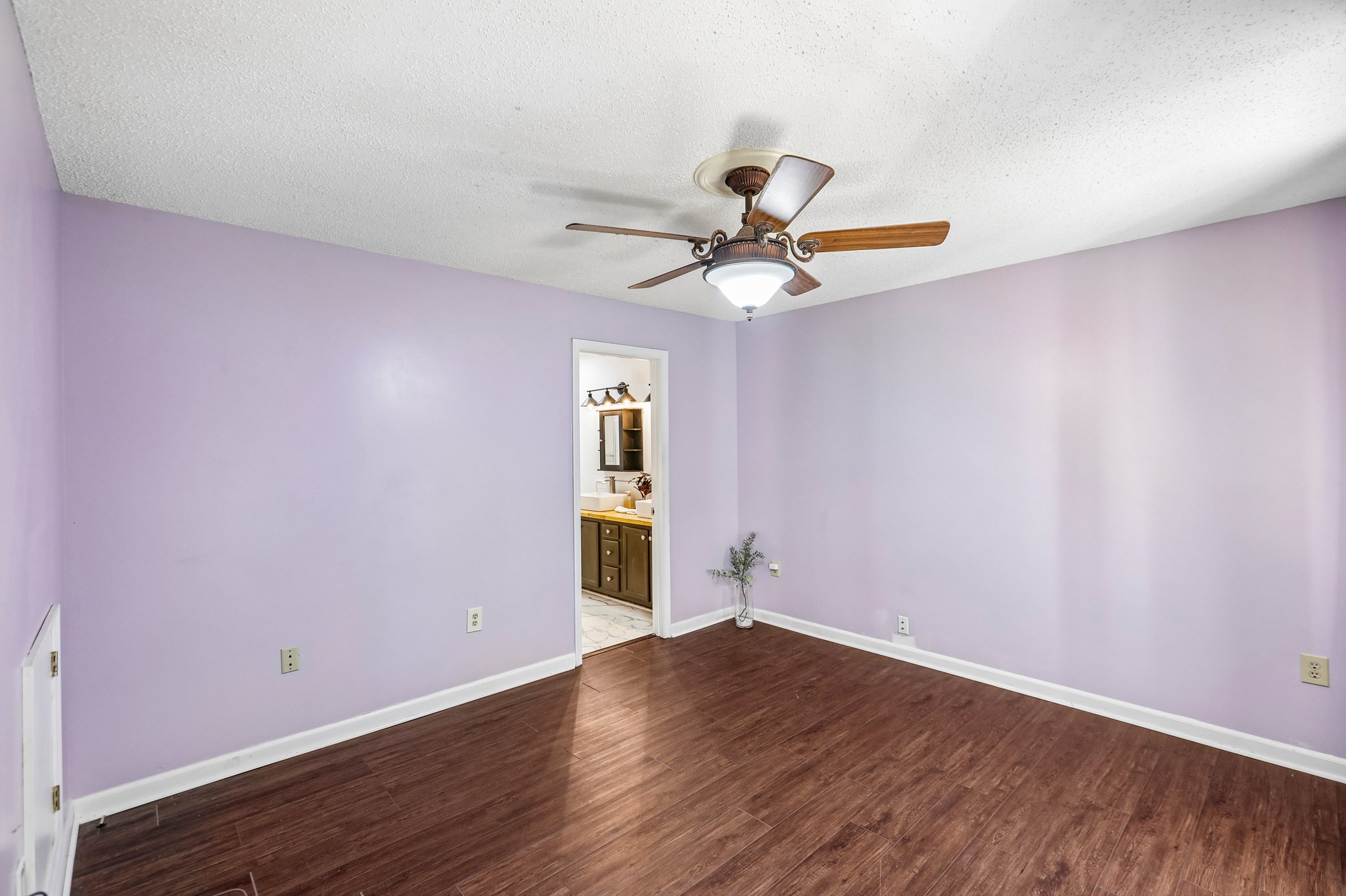 Raney Way-S2110-011.jpg