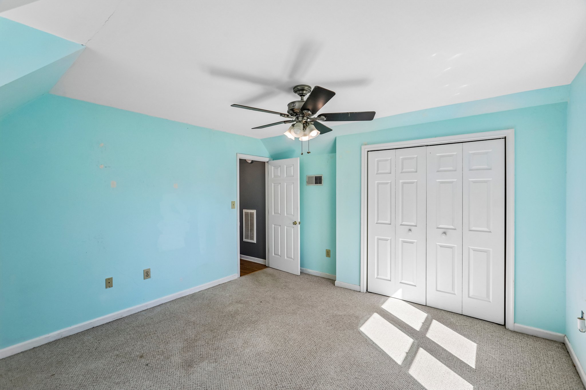 Raney Way-S2110-015.jpg