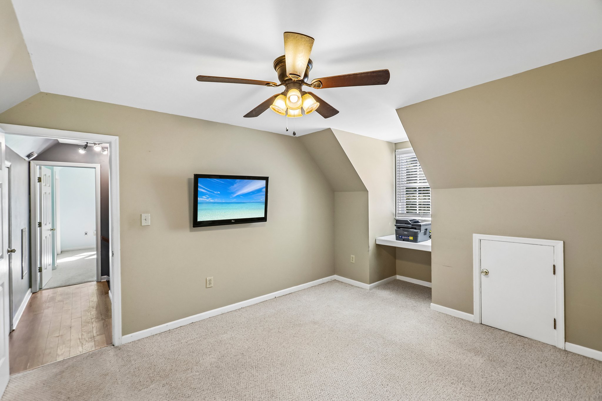 Raney Way-S2110-017.jpg
