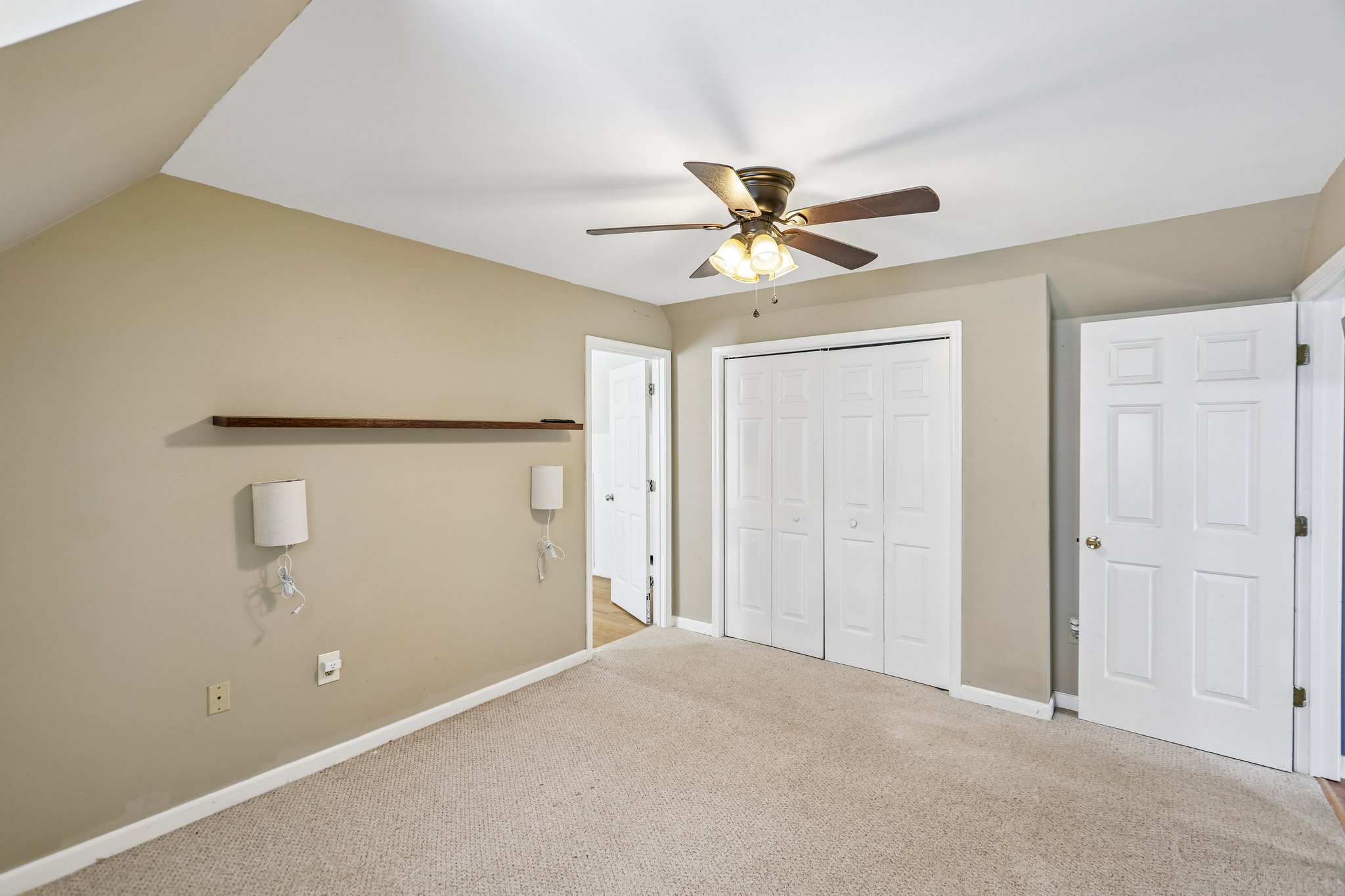Raney Way-S2110-018.jpg