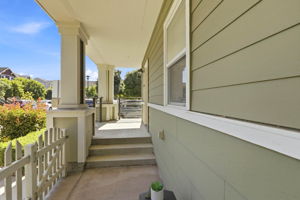 006_F8_40750 Greystone
