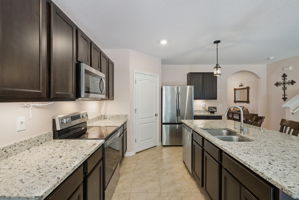 Solid wood cabinets, stainless steal appliances and granite counter tops