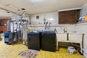 Lower level laundry - but hookup are upstairs