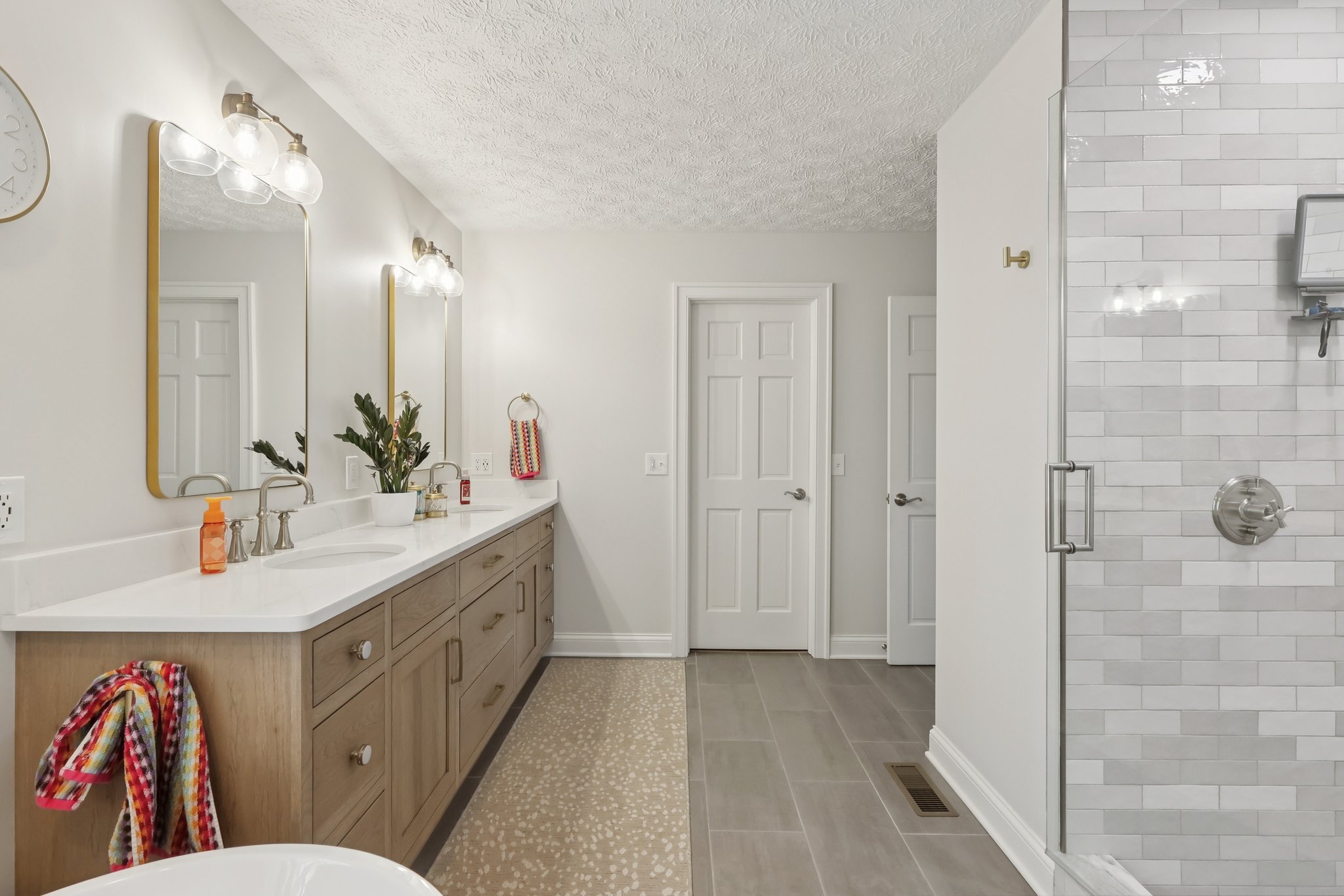 Stonebridge Blvd-S1404-046.jpg