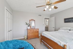 Stonebridge Blvd-S1404-049.jpg