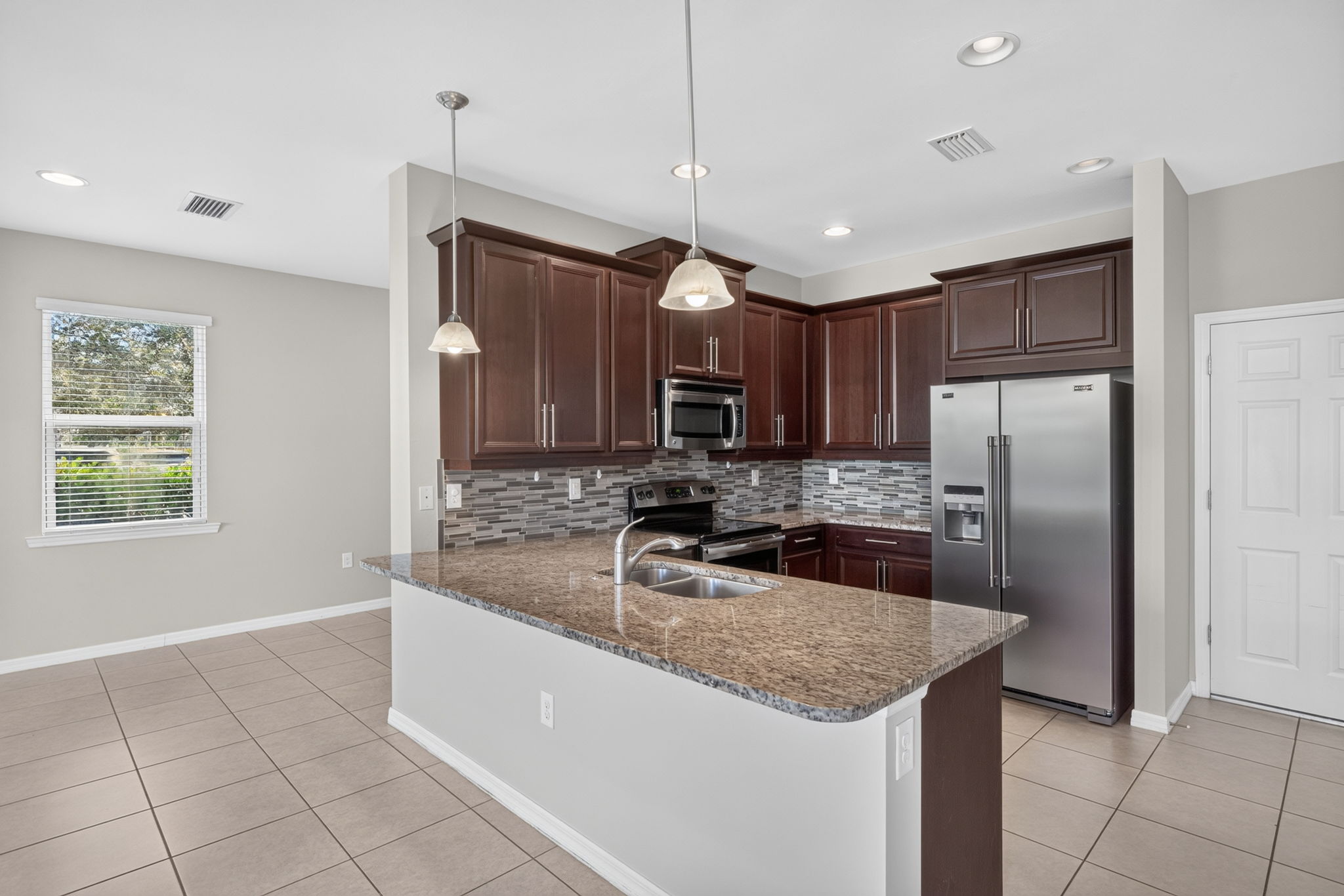 Kitchen 1 of 4