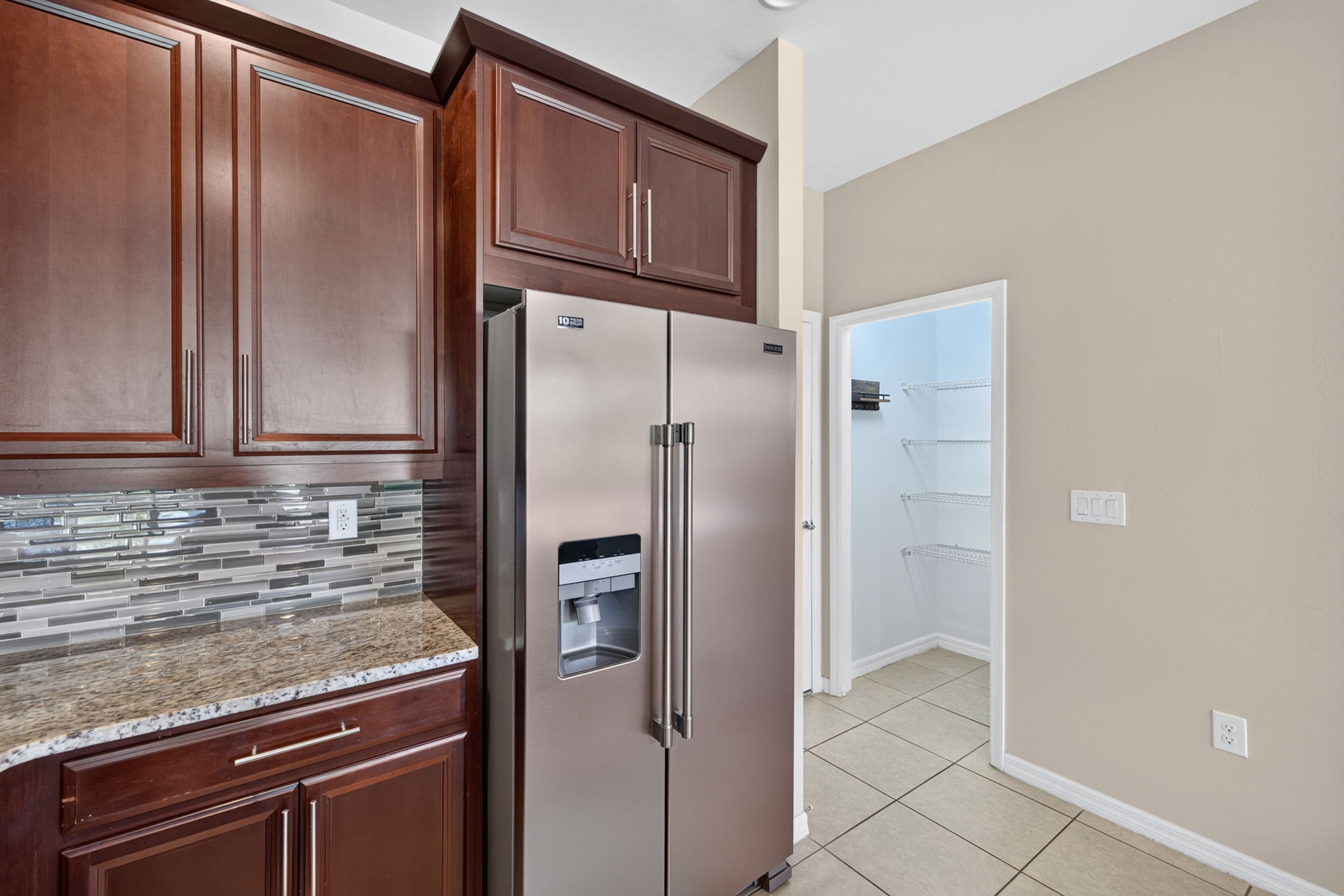Kitchen 4 of 4