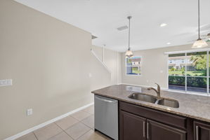 Kitchen 3 of 4