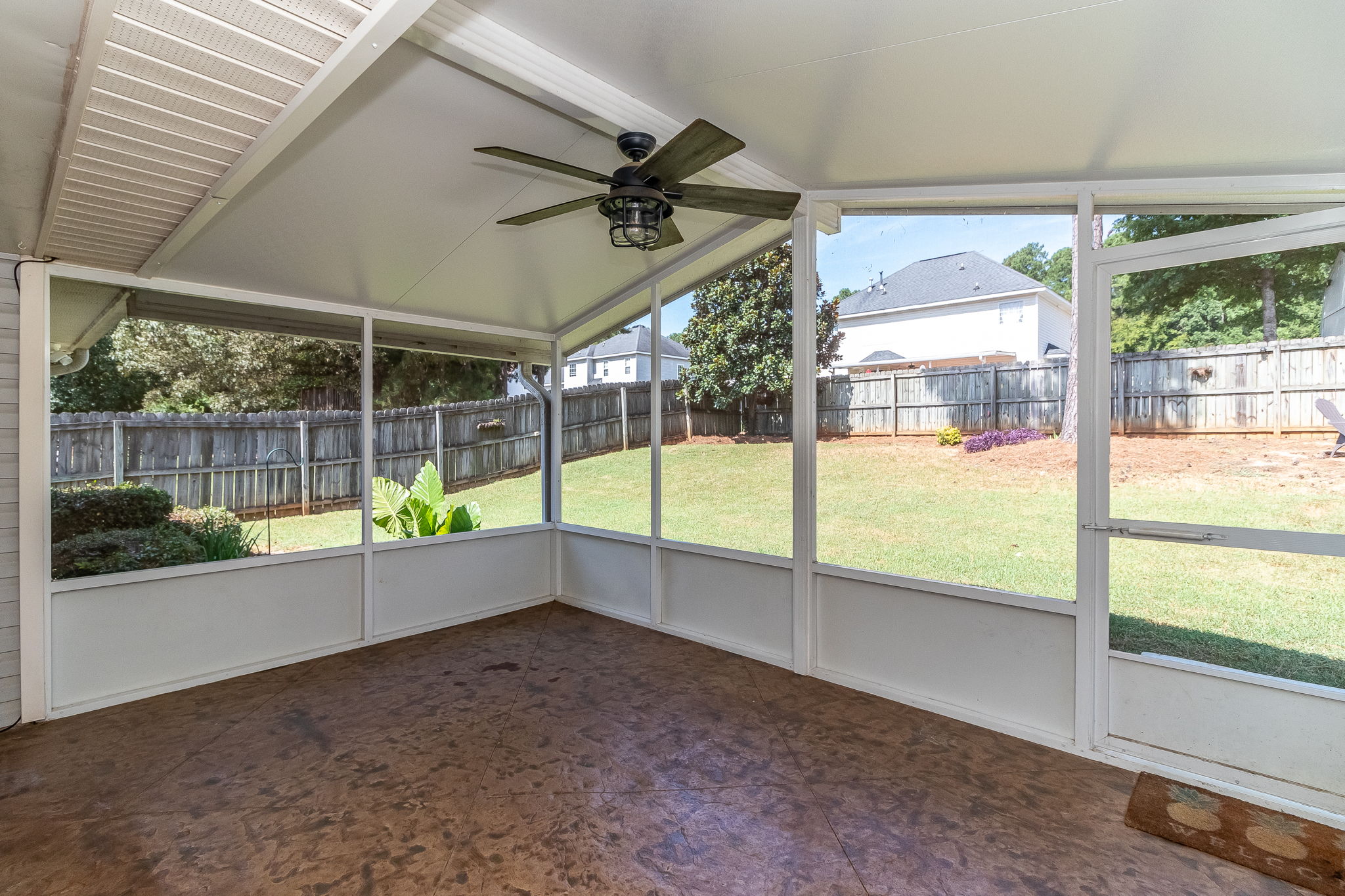 Screened-in Porch