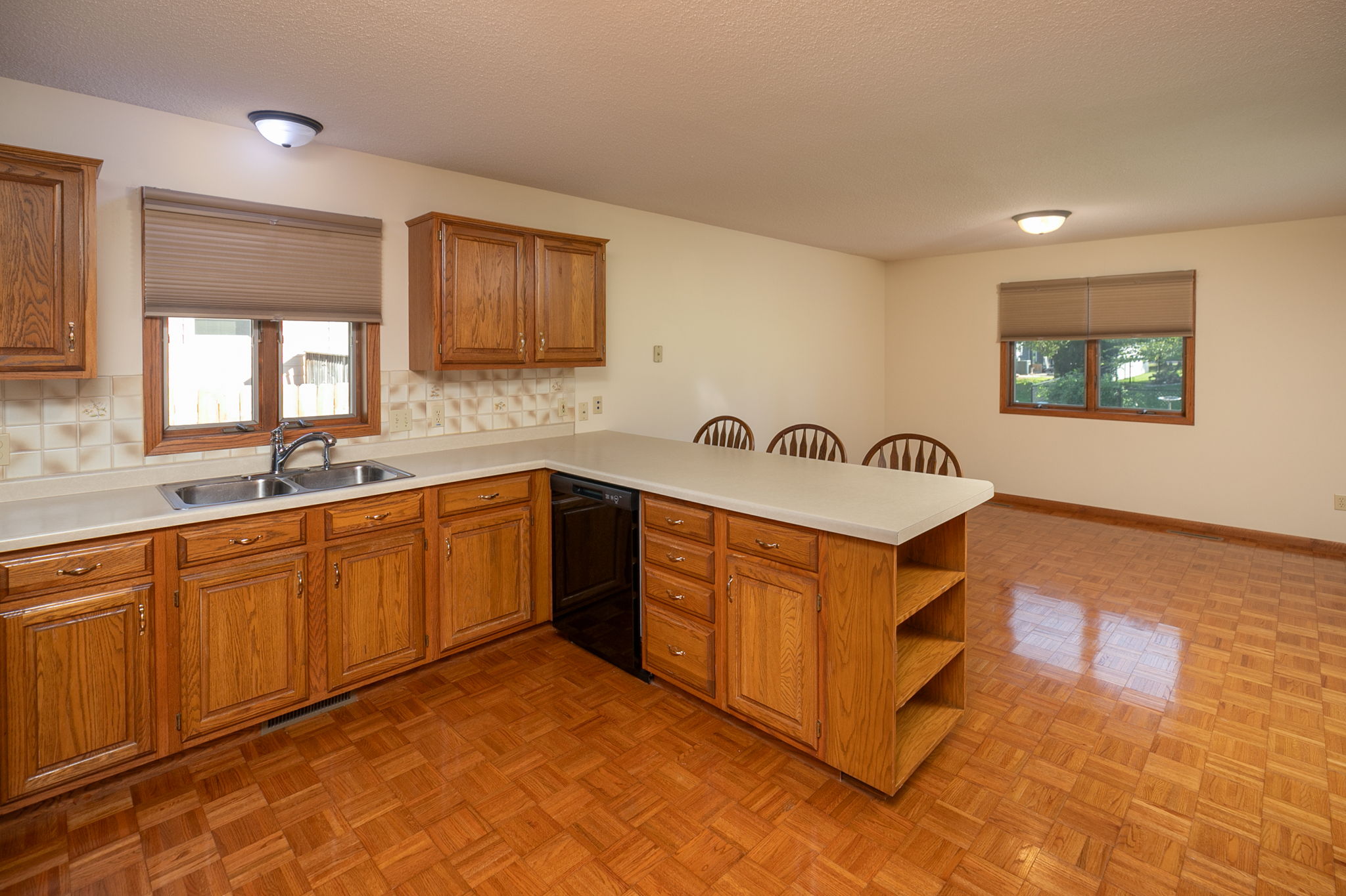 14-Kitchen