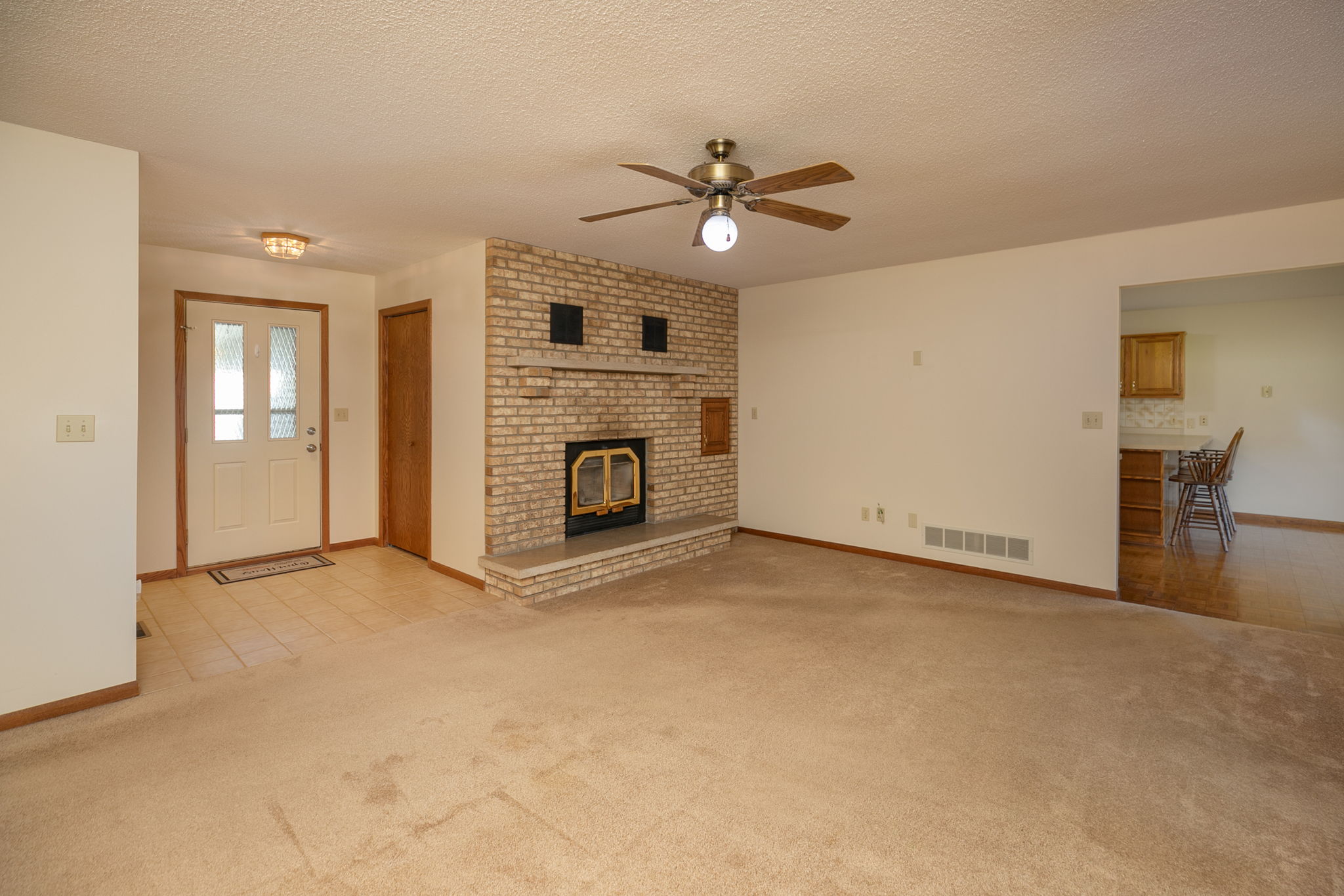 03-Living Room