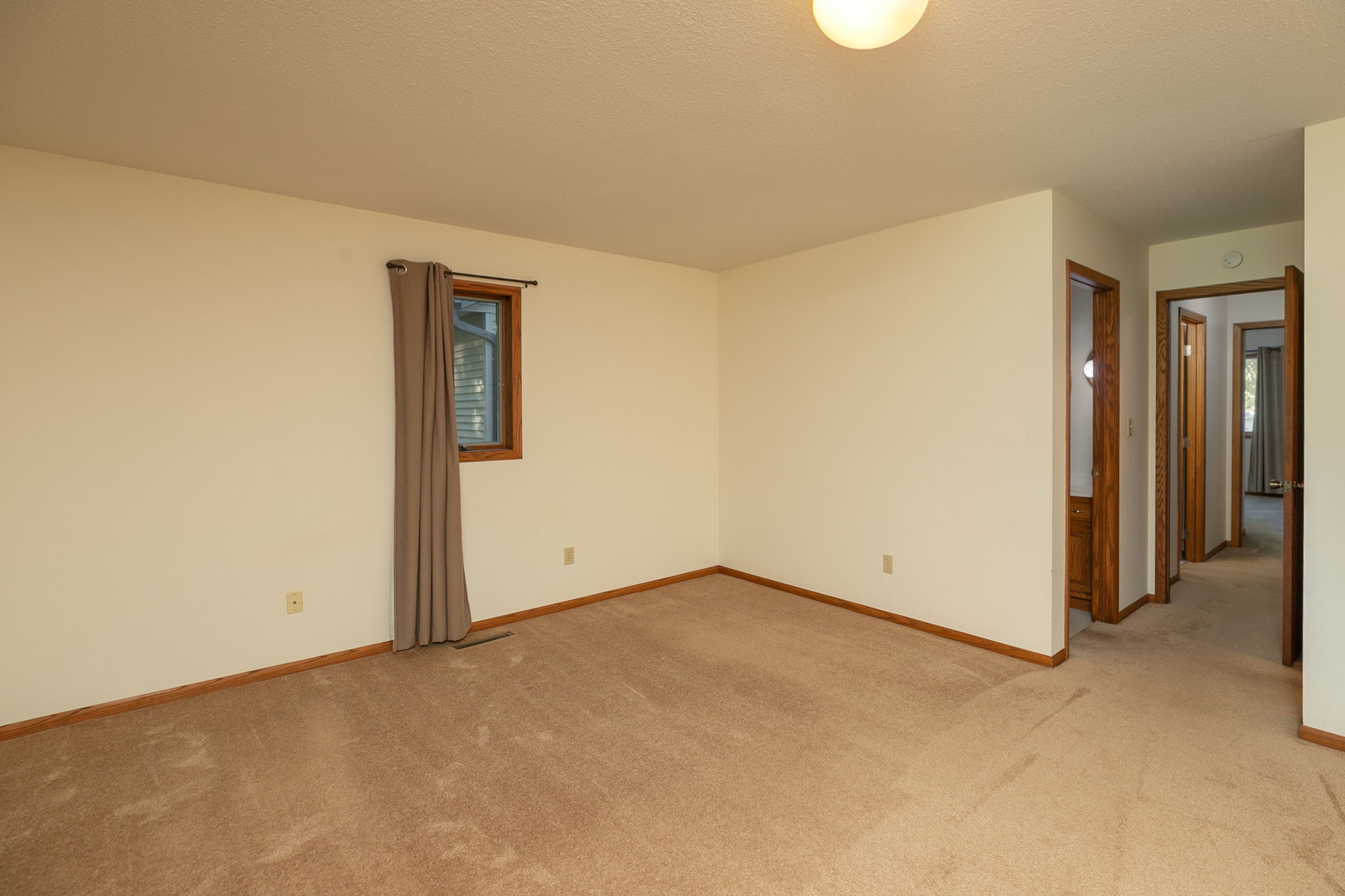 19-Primary Bedroom