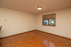 09-Dining Room
