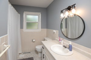 23-Bathroom