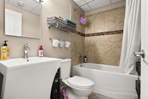  Photo 31