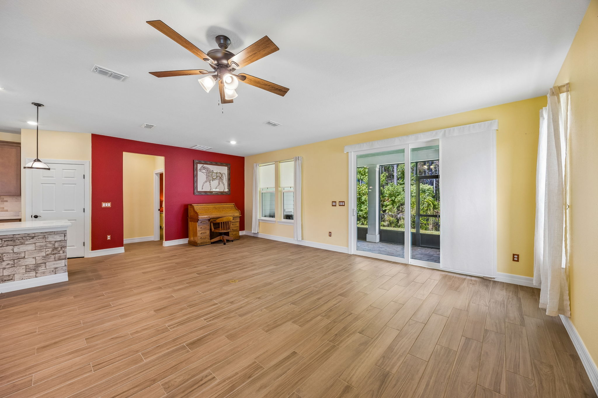 Living/Dining Room