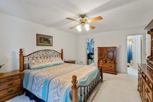 Photo 40