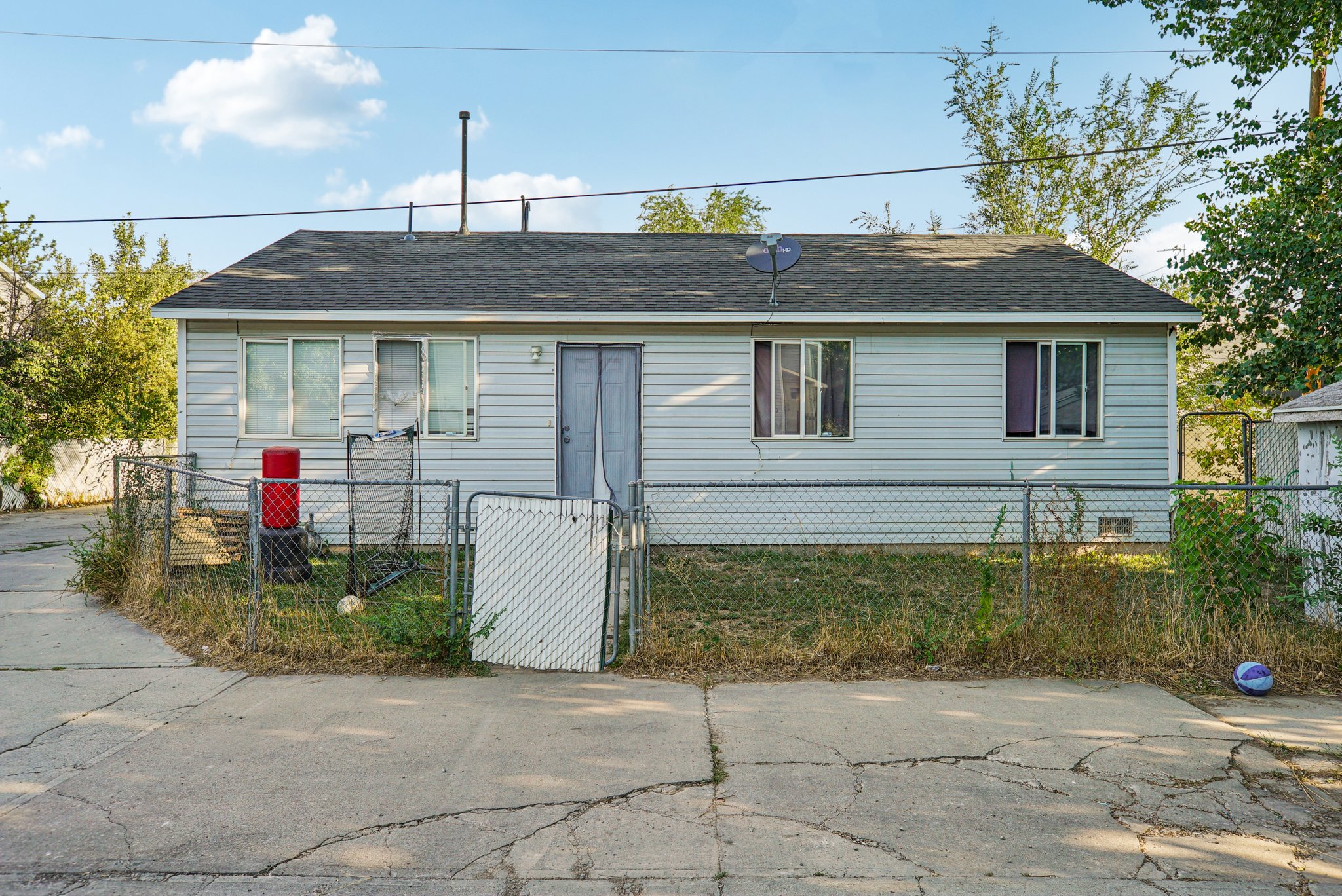 - 408 E Scott Ave-S1609-005.jpg