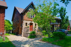  Photo 0