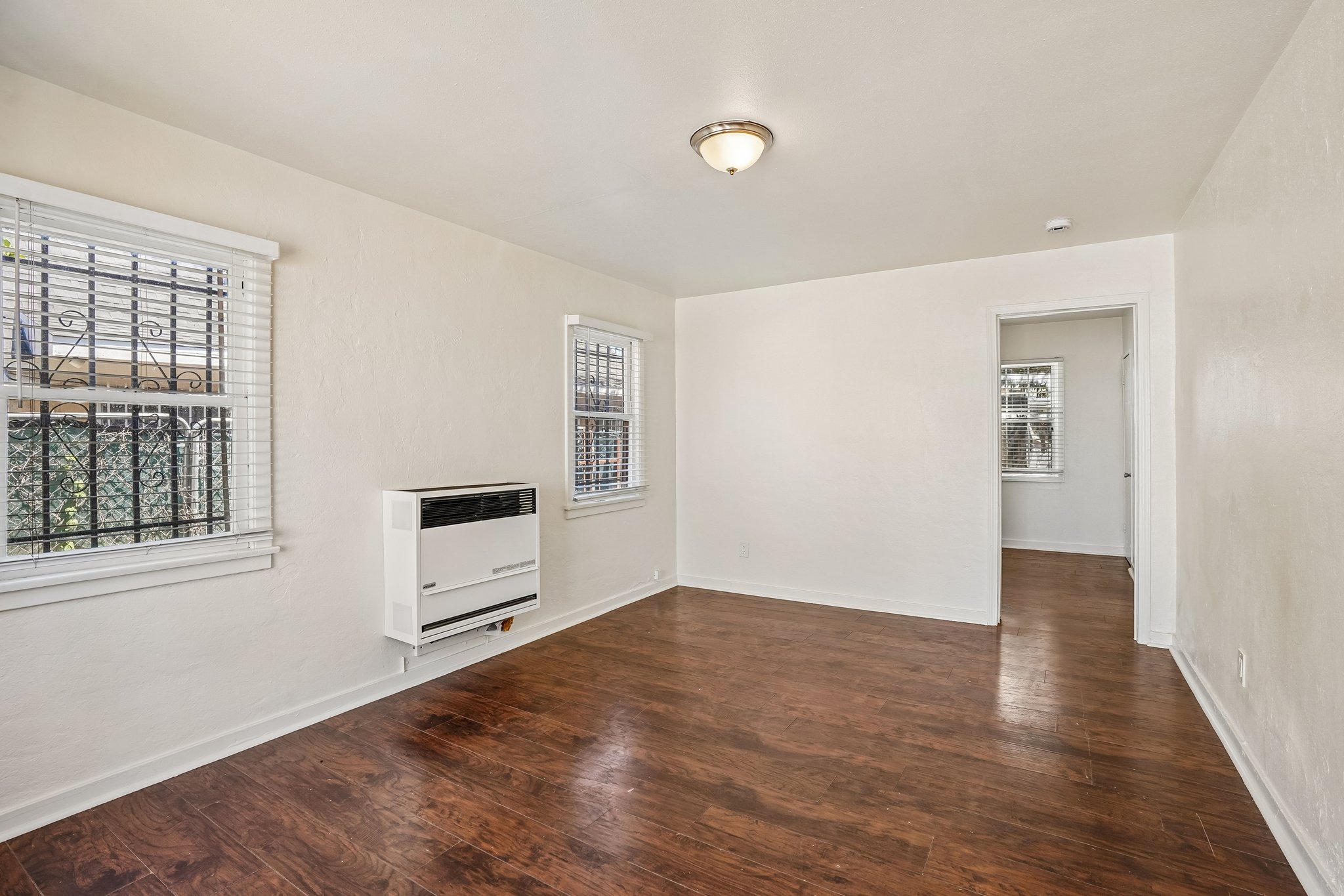 W 107th St-S2208-005.jpg