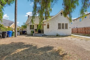W 107th St-S2208-001.jpg