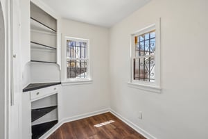 W 107th St-S2208-013.jpg