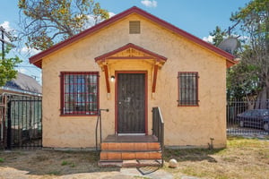 W 107th St-S2208-022.jpg