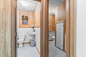  Photo 48