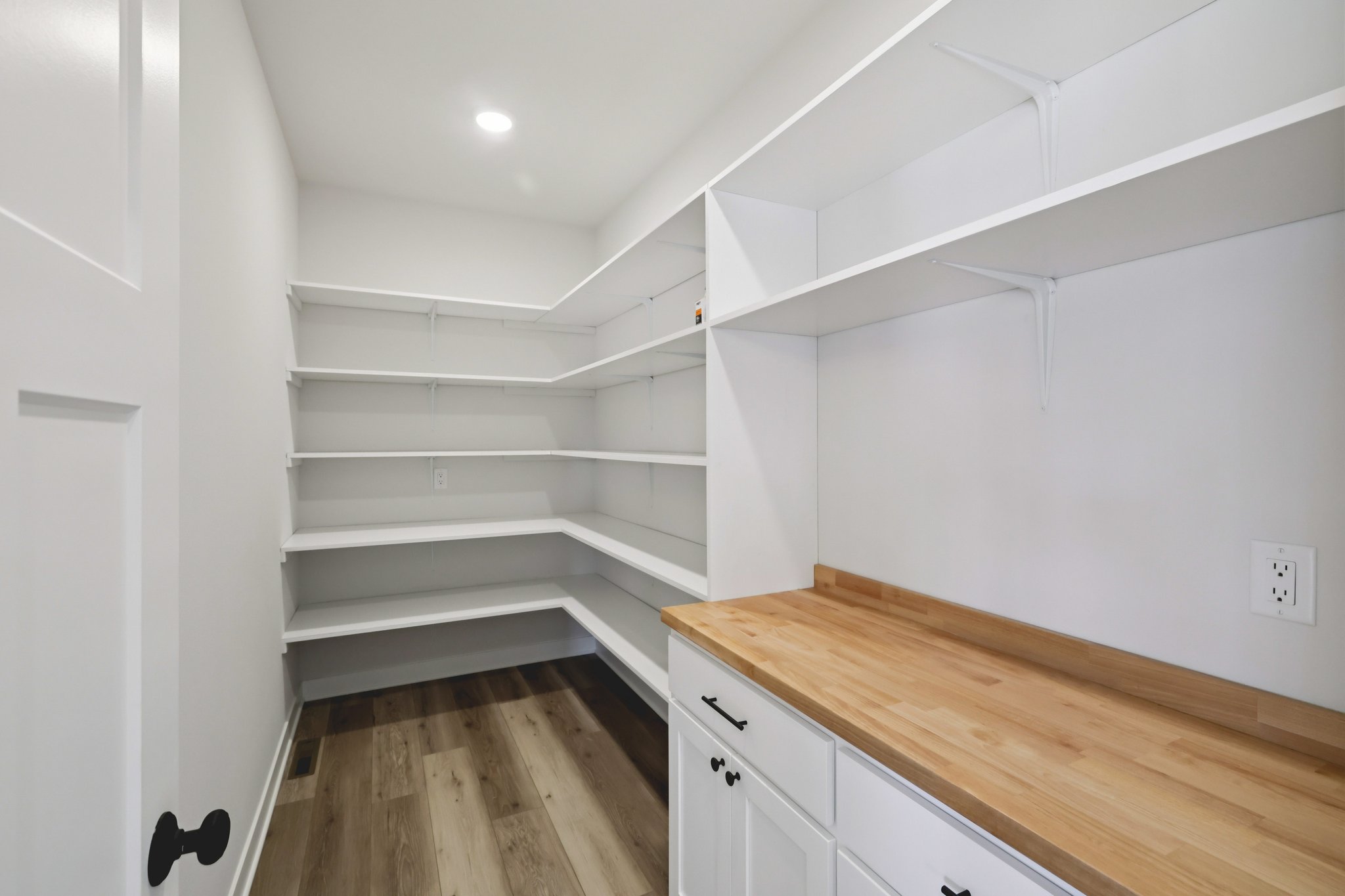 Hanover Dr-S1402-024.jpg