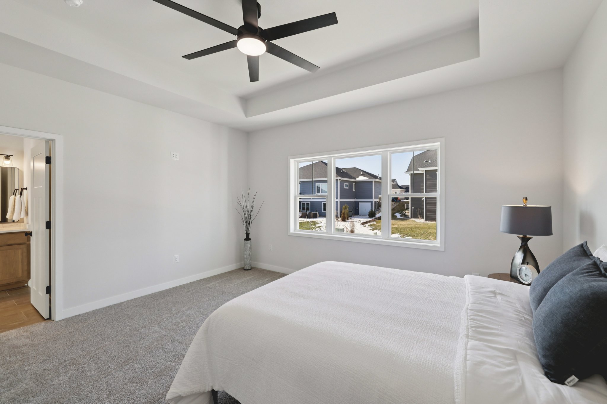 Hanover Dr-S1402-032.jpg