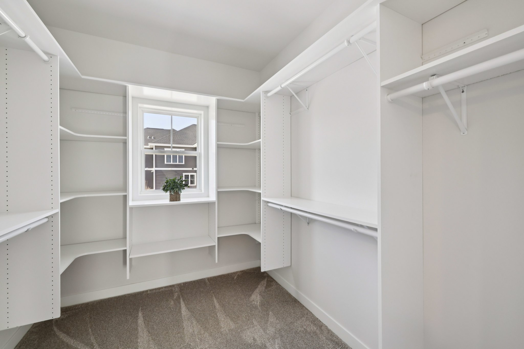 Hanover Dr-S1402-036.jpg