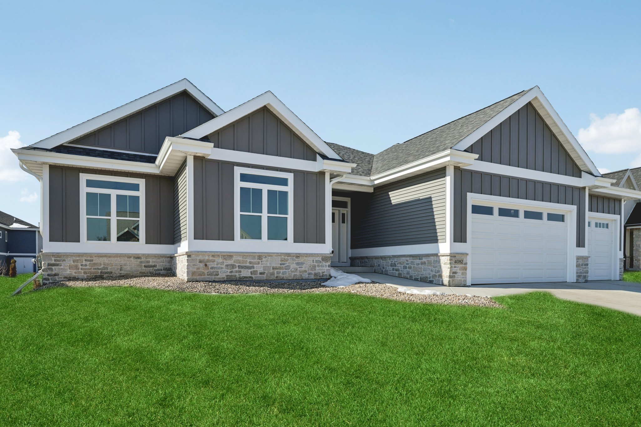 Hanover Dr-S1402-052.jpg