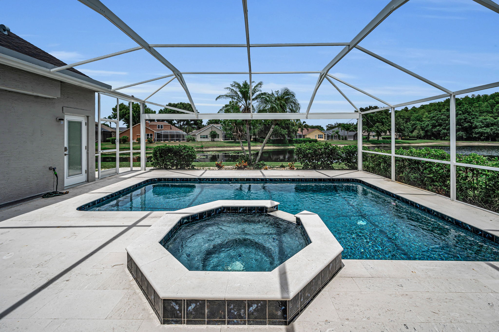 Pool2
