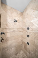 Primary Bathroom1e