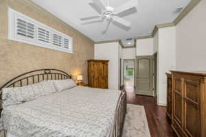 Primary Bedroom1b