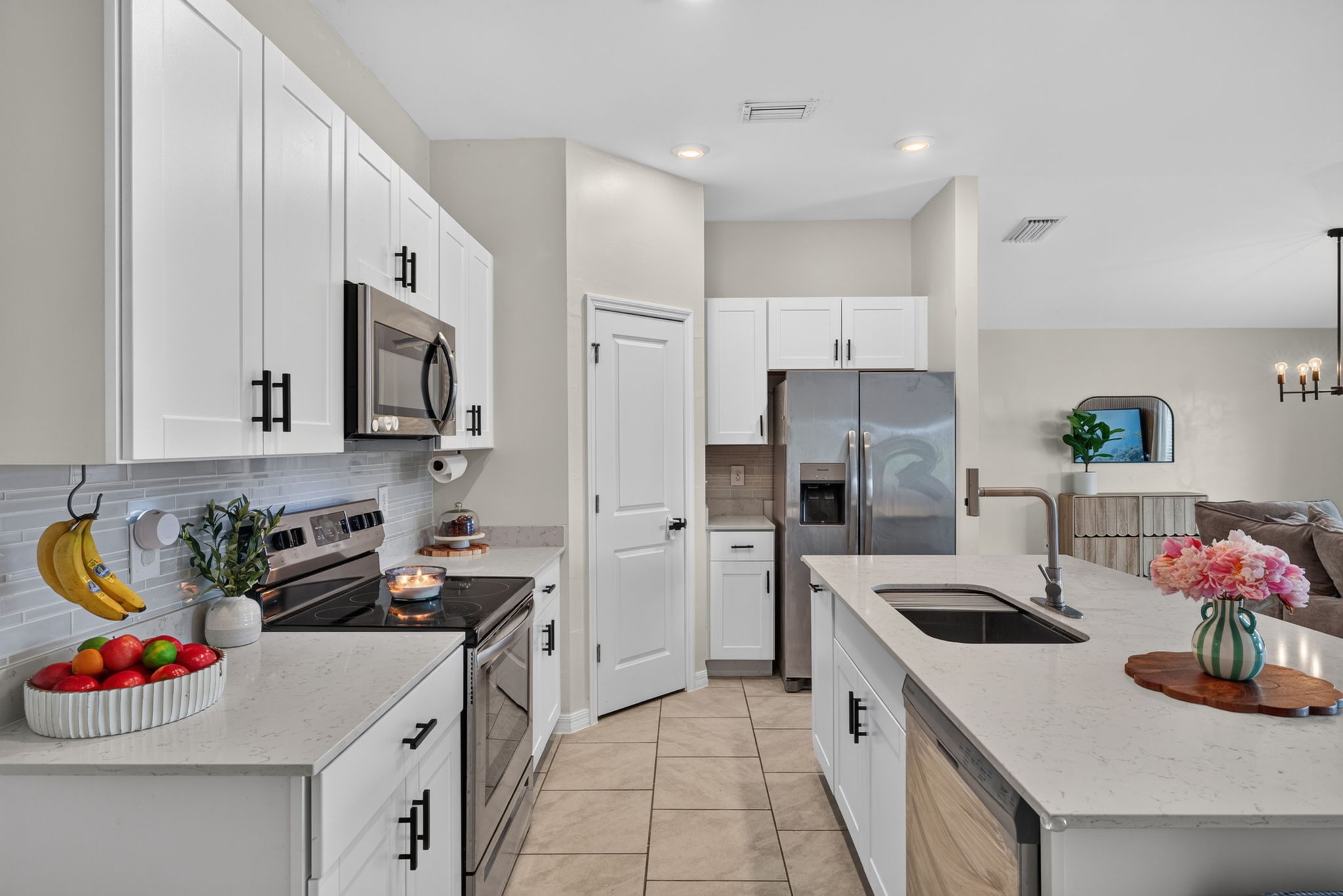 Kitchen 3 of 5