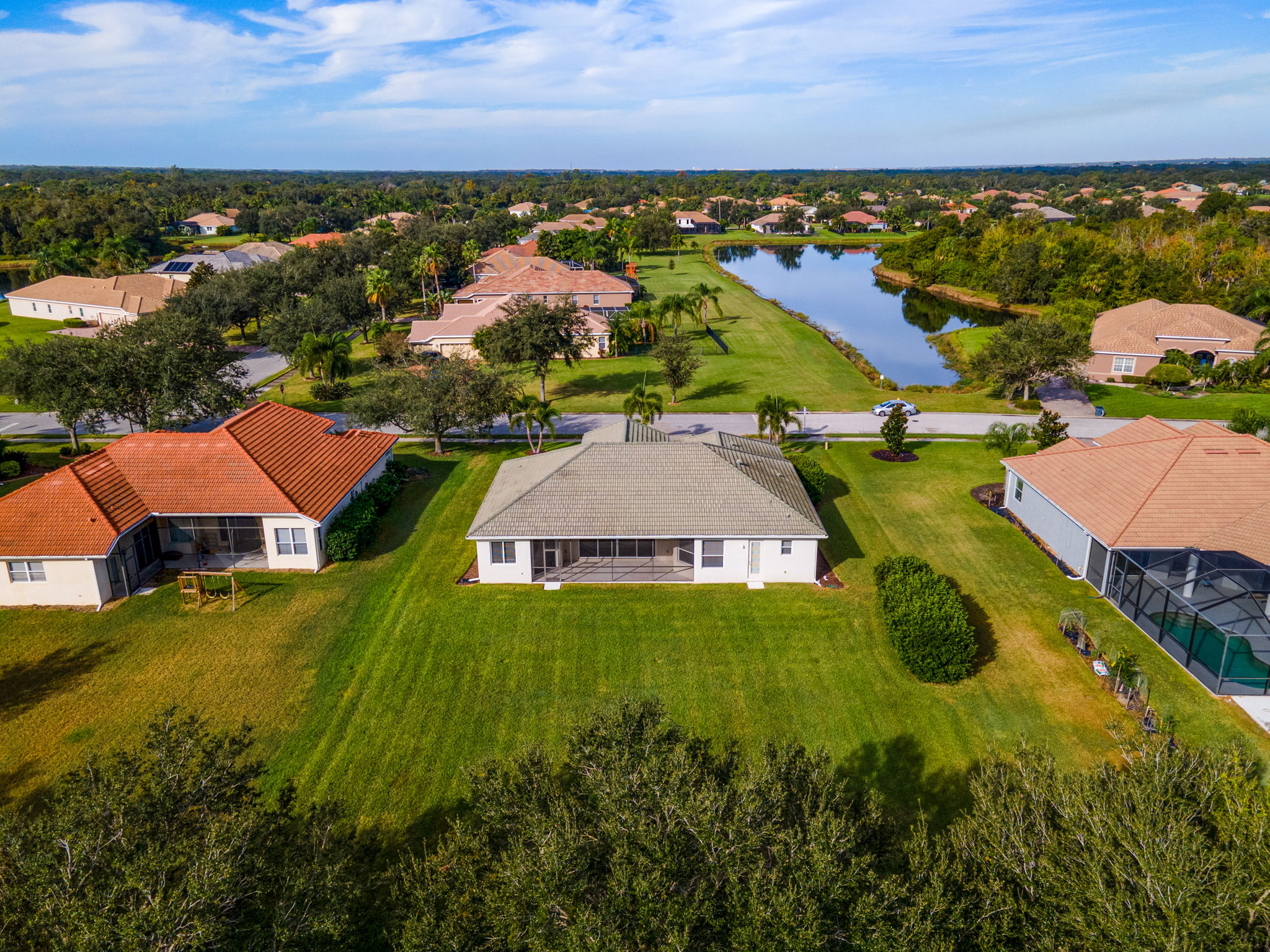 409 148th Ct NE-39