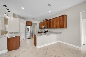 409 148th Ct NE-16