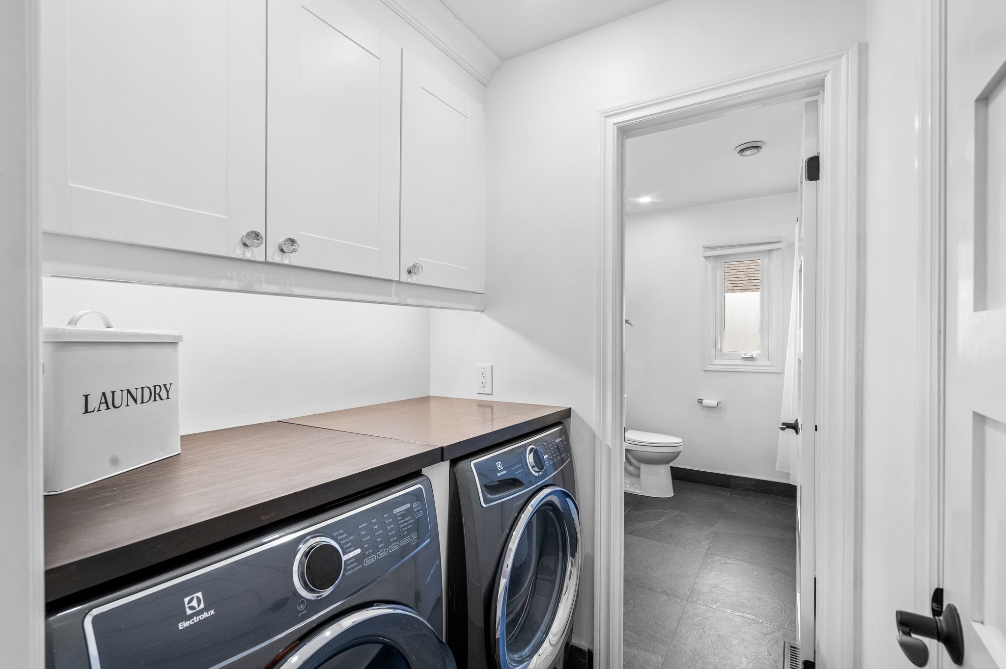 Laundry room - 2nd floor