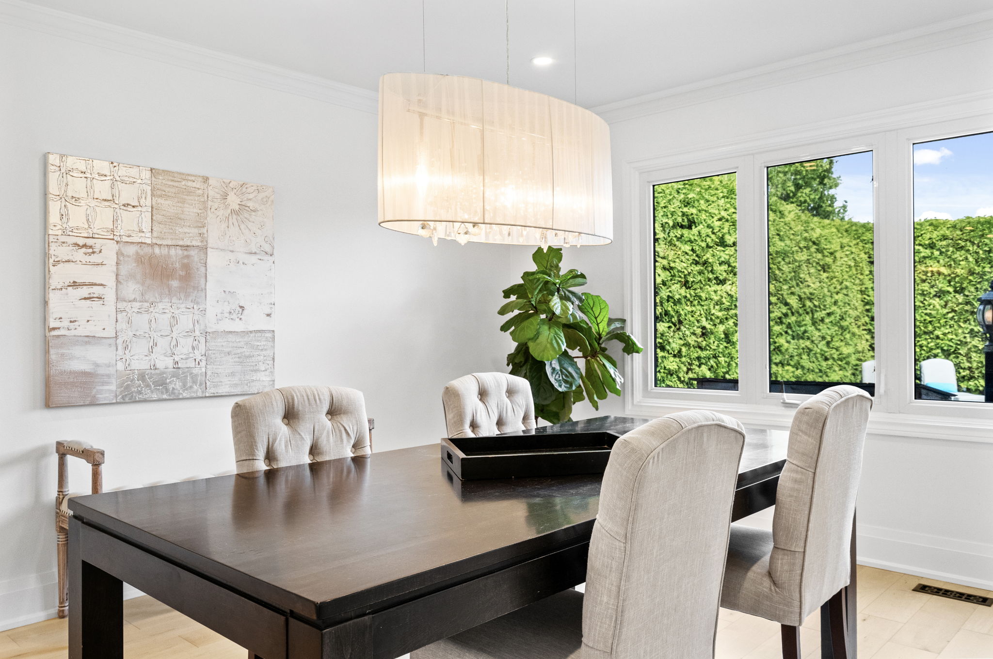 Dining room, view to backyard
