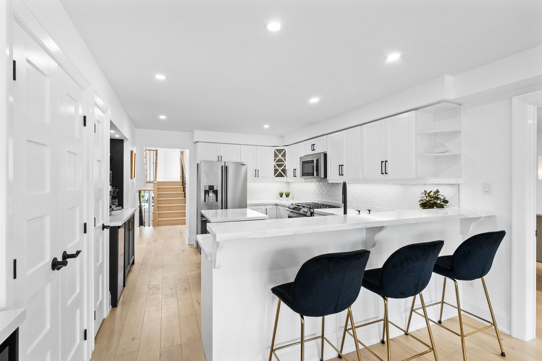 Kitchen bar