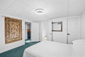 Finished Basement - guest bedroom w walkin closet