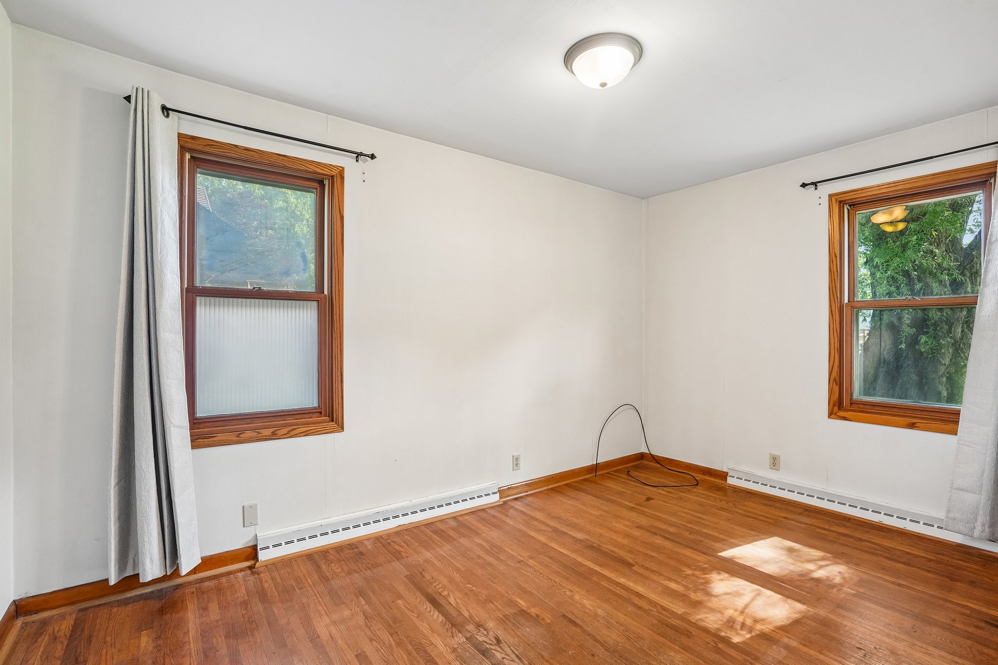 Birchwood Ave-S0707-016.jpg