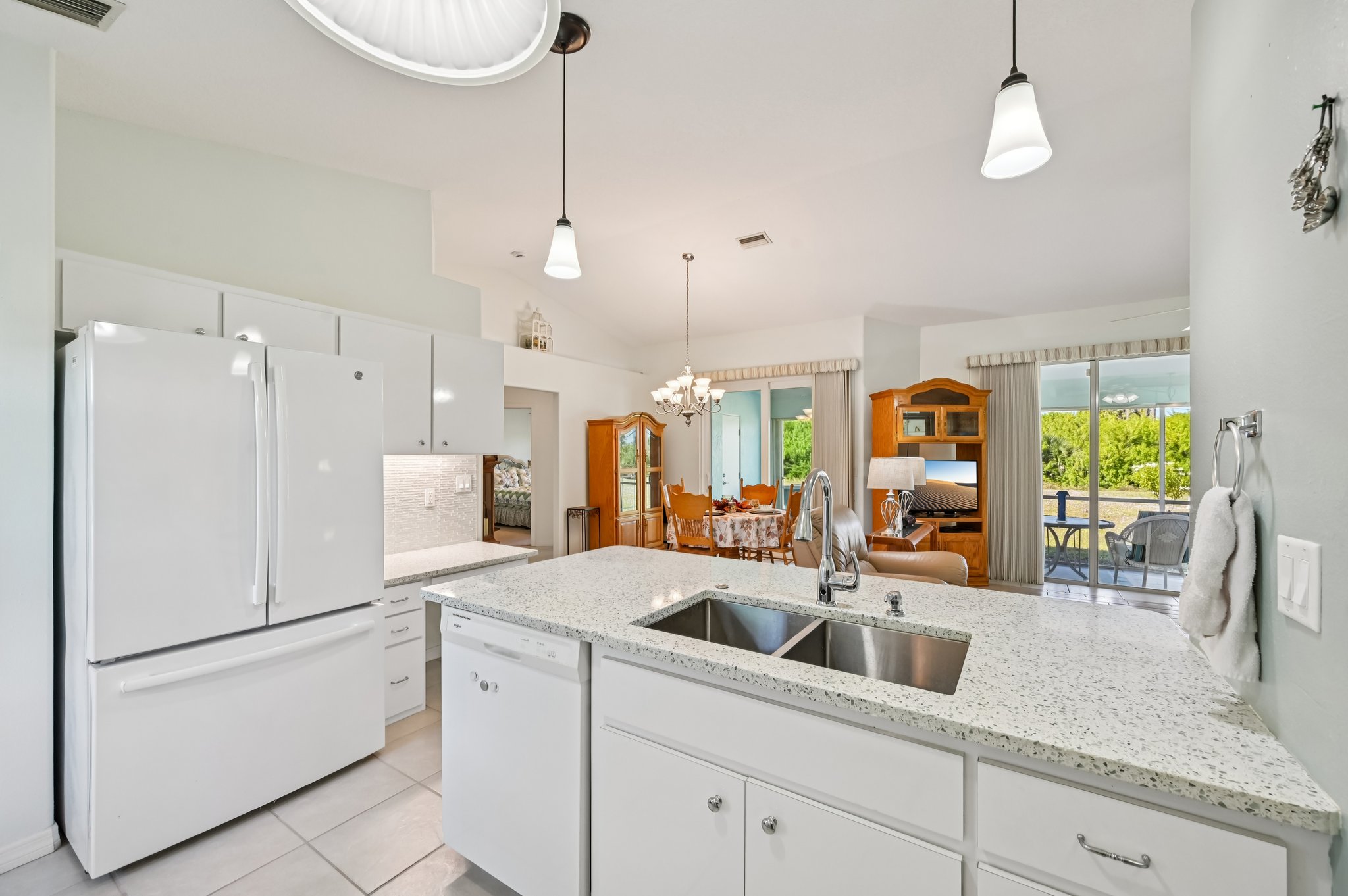 - 409 Boundary Blvd-S0511-1-010.jpg