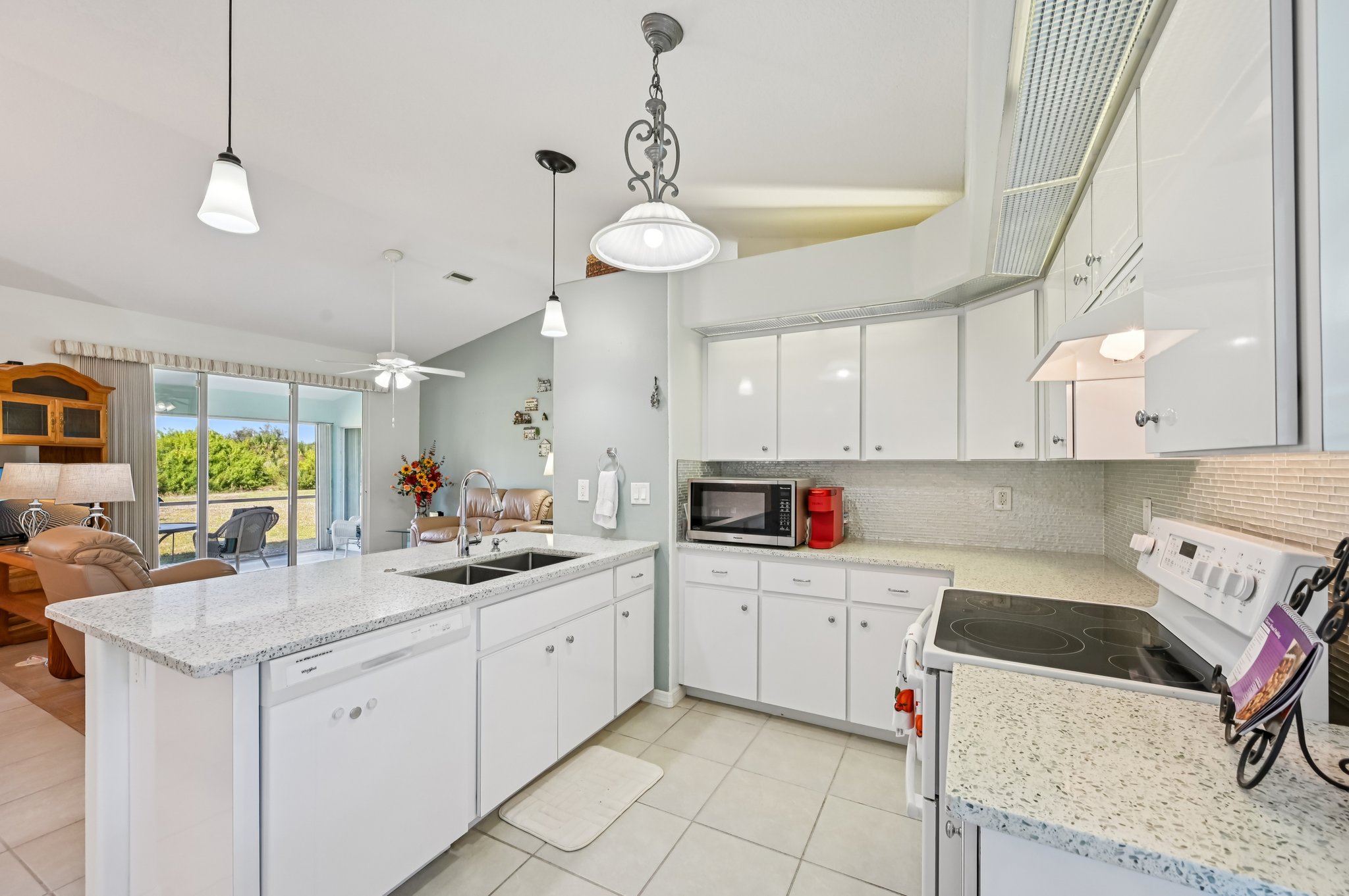 - 409 Boundary Blvd-S0511-1-011.jpg