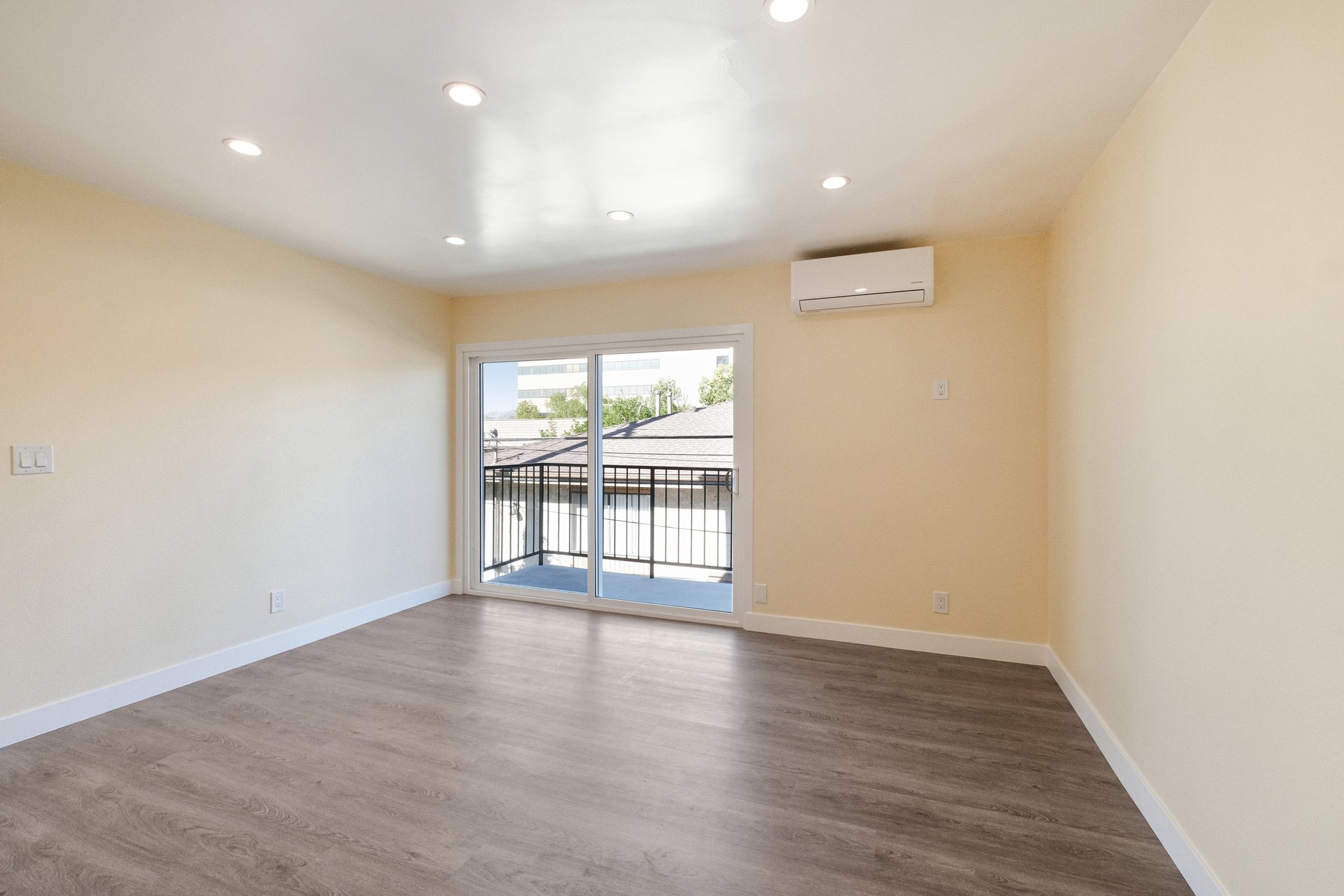 Burchett St 210-S3110-008.jpg