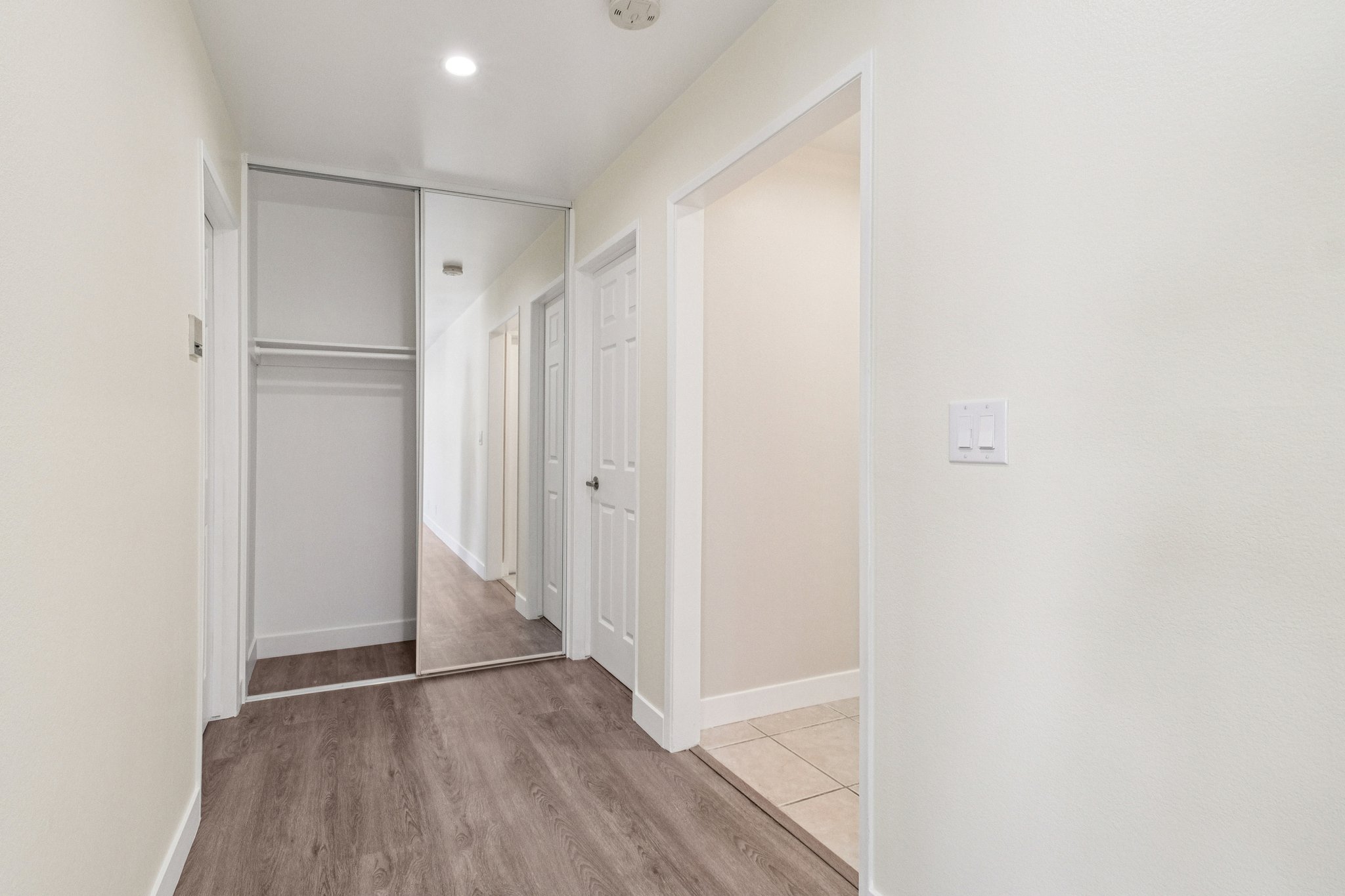 Burchett St 210-S3110-026.jpg