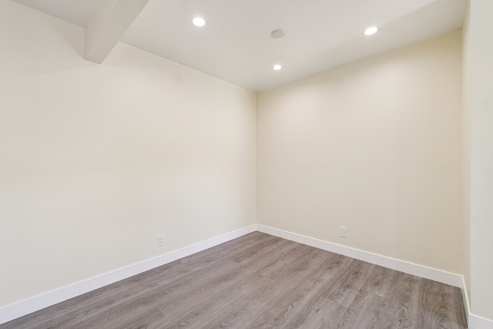 Burchett St 210-S3110-027.jpg